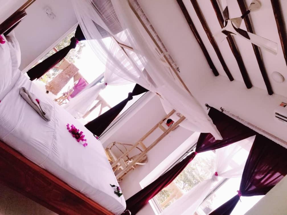 Zaina'S Beach House Nungwi Luaran gambar