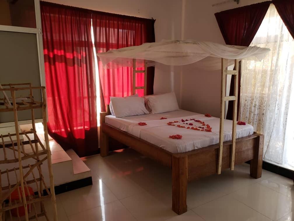Zaina'S Beach House Nungwi Luaran gambar