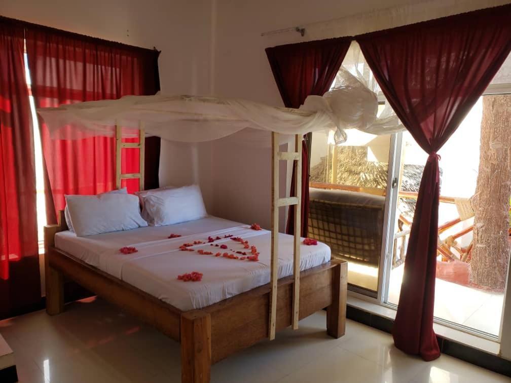 Zaina'S Beach House Nungwi Luaran gambar